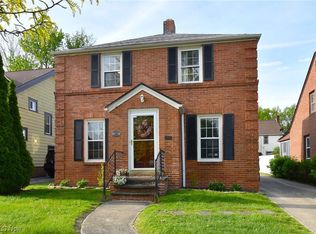 3618 Grosvenor Rd, Cleveland Heights, OH 44118