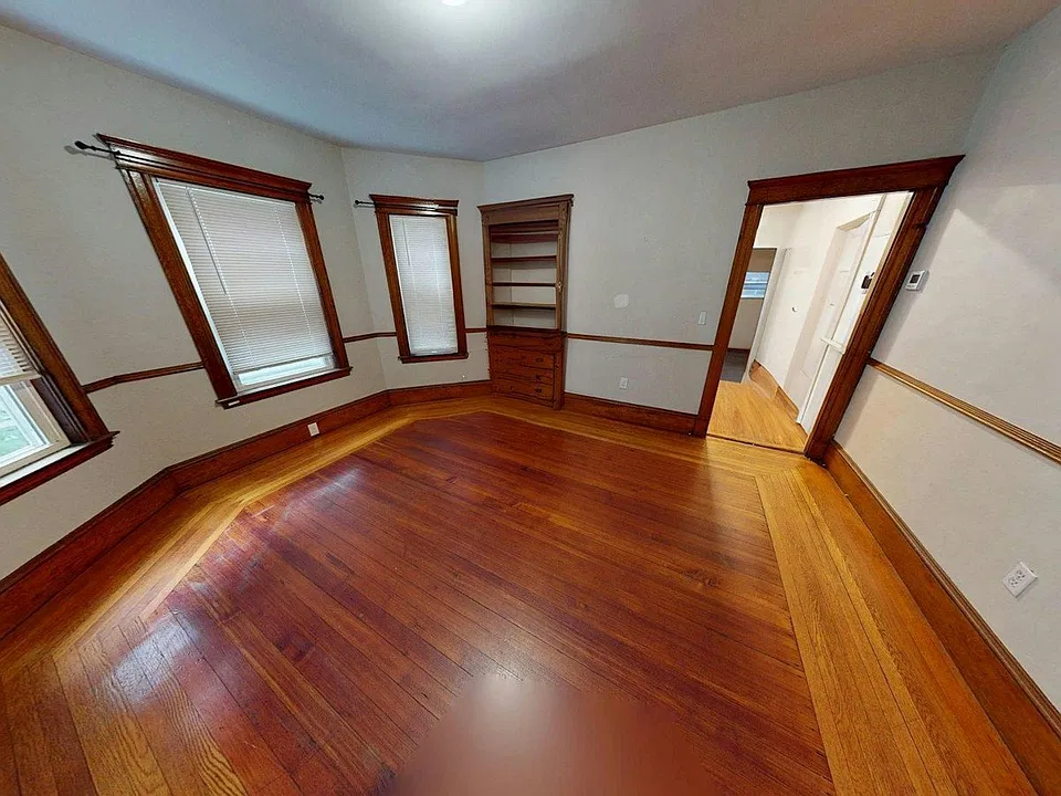 86 Bromfield Rd #1