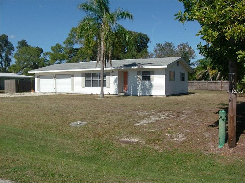 1st image of 1520 Crest Dr