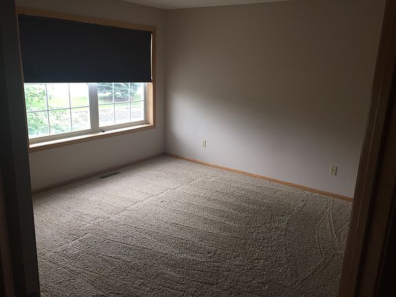 5th image of 3605 Lawndale Ln N Unit 21