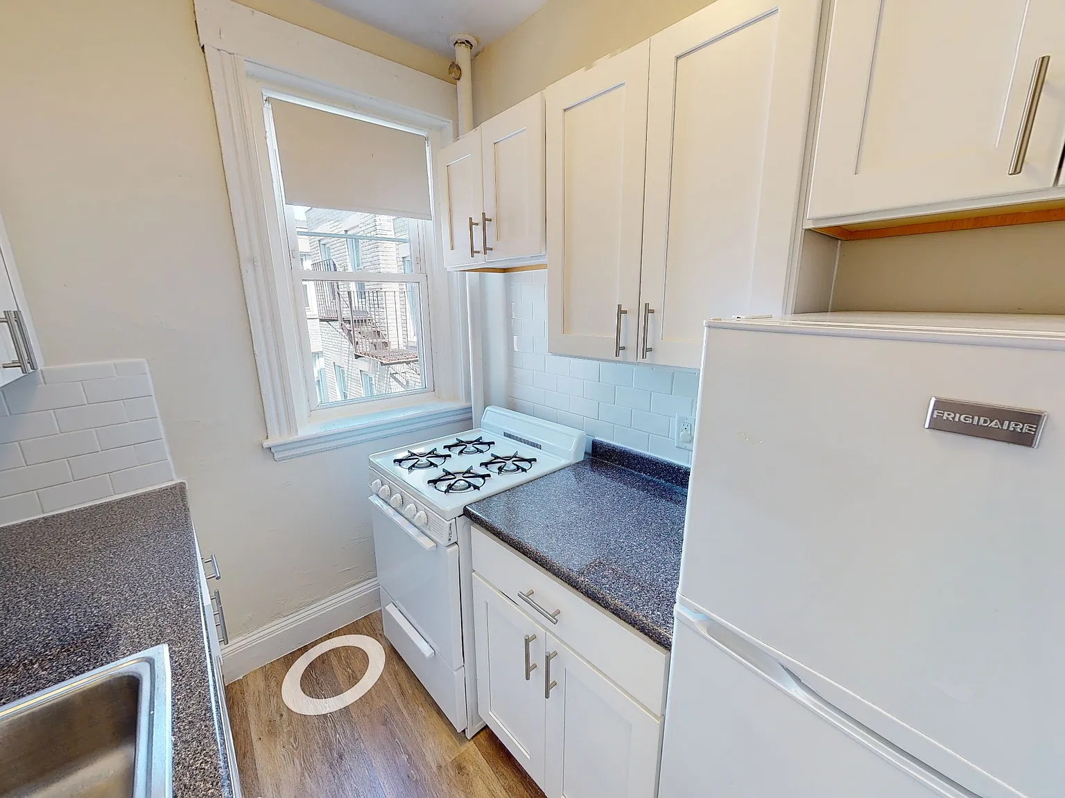 Studio, 9999 sqft, $2,185 — Photo 4