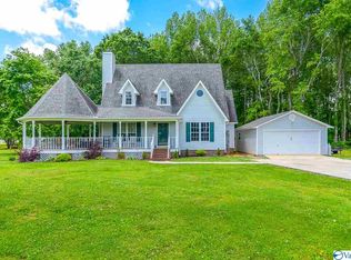 106 Lev Dr, Hazel Green, AL 35750