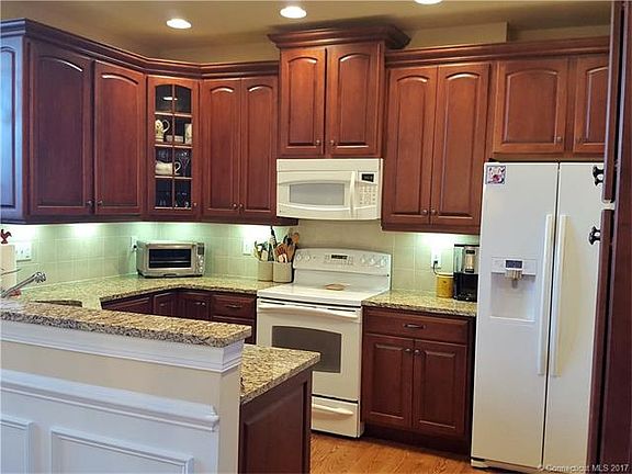 Recessed lights and 42" cus...