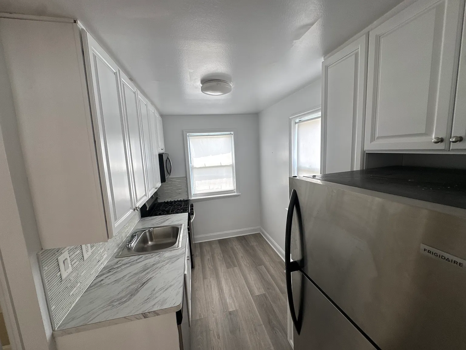 1 bed, 700 sqft, $2,400 — Photo 1