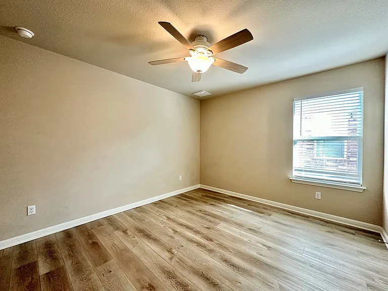 5977 Malta Cir — Photo 23