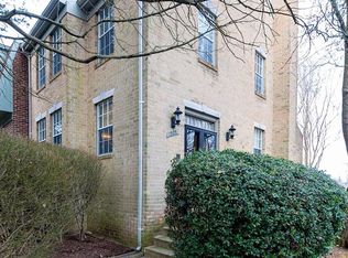 1925 Amberstone Ct #5, Silver Spring, MD 20904