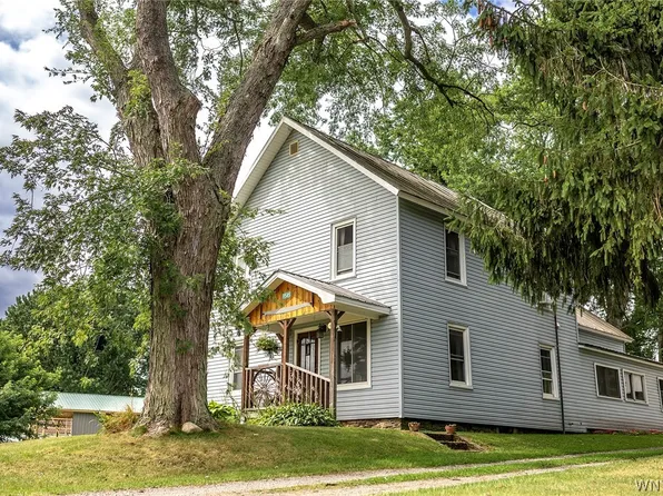 9545 Cottage Rd, South Dayton, NY 14138