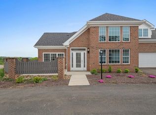 1552 Parkwood Pointe Dr, Crescent, PA