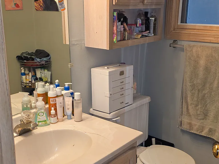 1442 W Chestnut St #1 — Photo 3