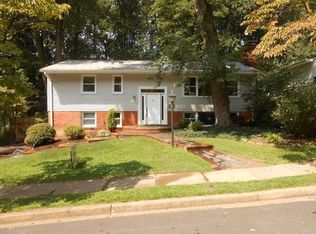 107 James Dr SW, Vienna, VA 22180