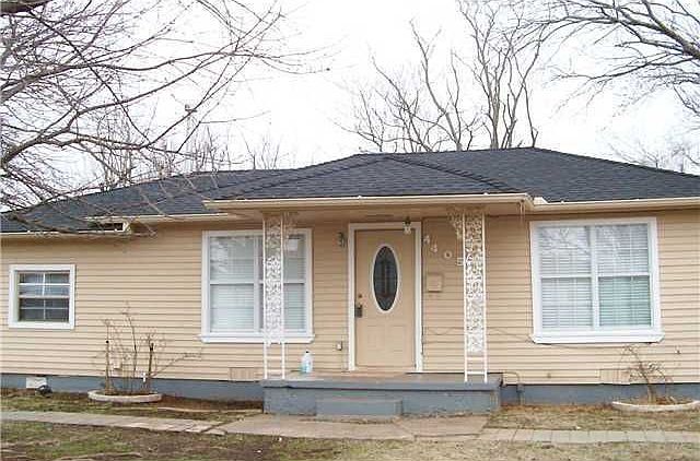 Home for Sale in Del City, Oklahoma $65,000
