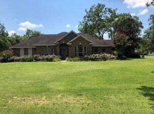 3573 Eborden Cir, Wharton, TX 77488