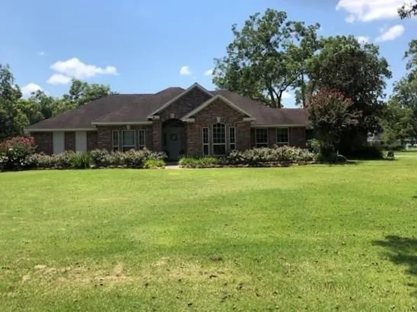 3573 Eborden Cir, Wharton, TX 77488