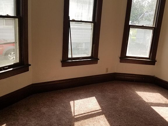 2nd image of 1714 W Ayres Ave