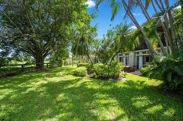 11397 Pond View Dr — Photo 45