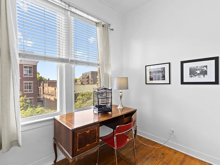854 N High St #E — Photo 4