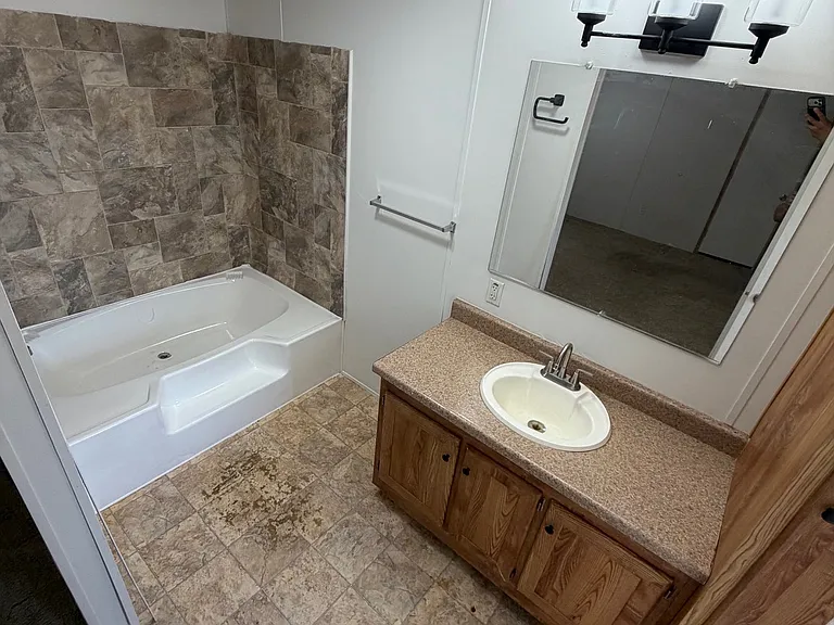 304 Celaya Way — Photo 7