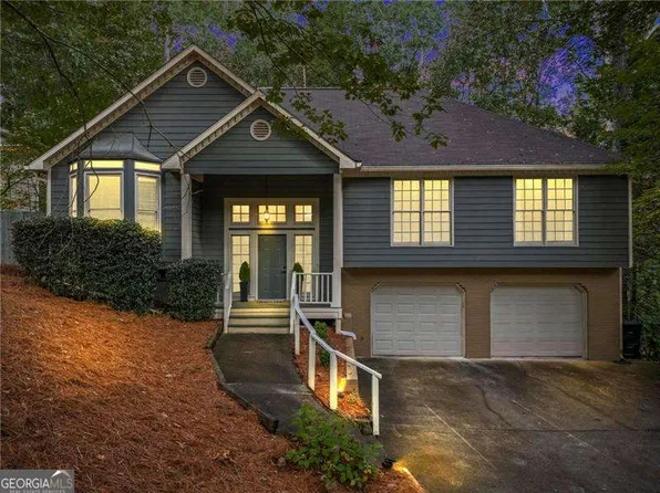 2764 Still Lake Dr, Acworth, GA 30102