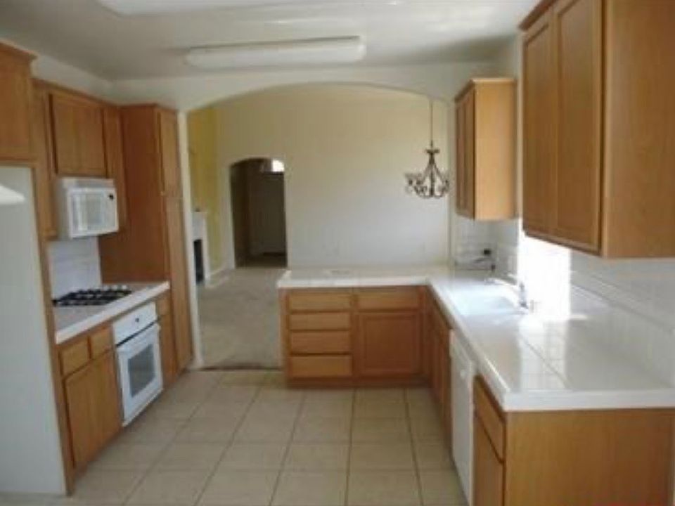 2nd image of 1653 S Paraiso Dr
