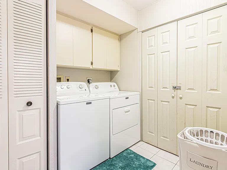 4230 Jack Frost Ct #4 — Photo 28