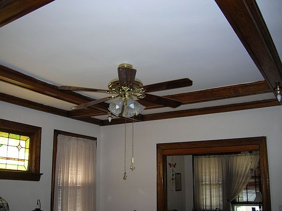 BEAMED CEILING
