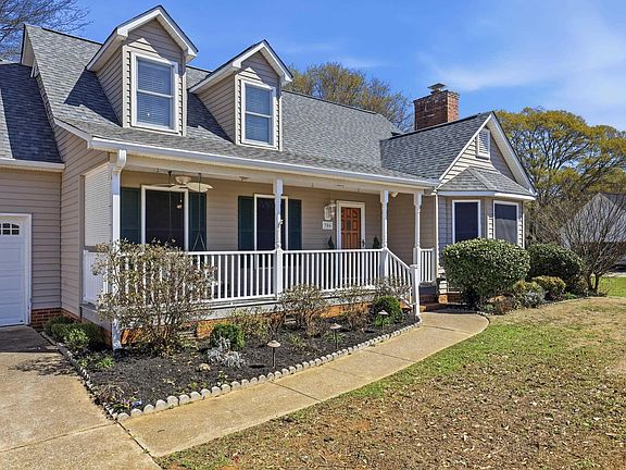 2nd image of 306 Pinnacle Ct