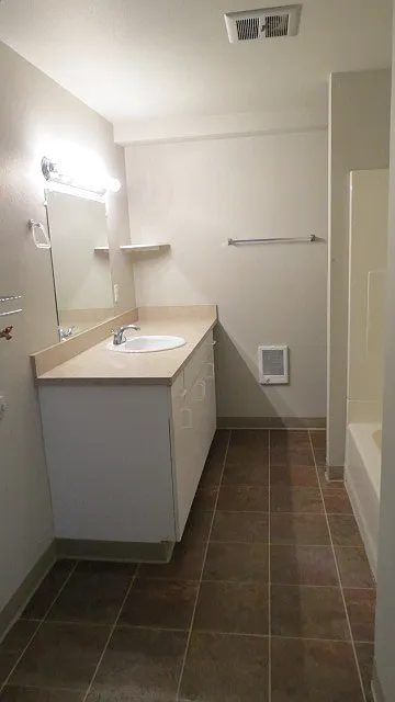 Camas House Apartments (CH) — Photo 3