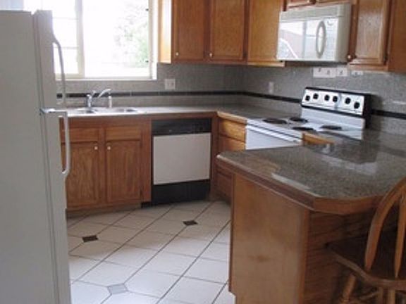 3rd image of 660 S Lashley Ln #103