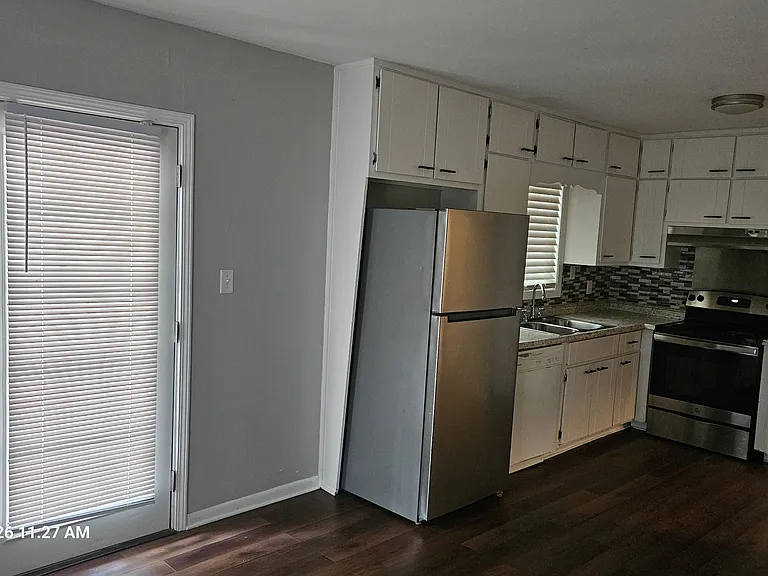 2635 Williamsburg Dr — Photo 17