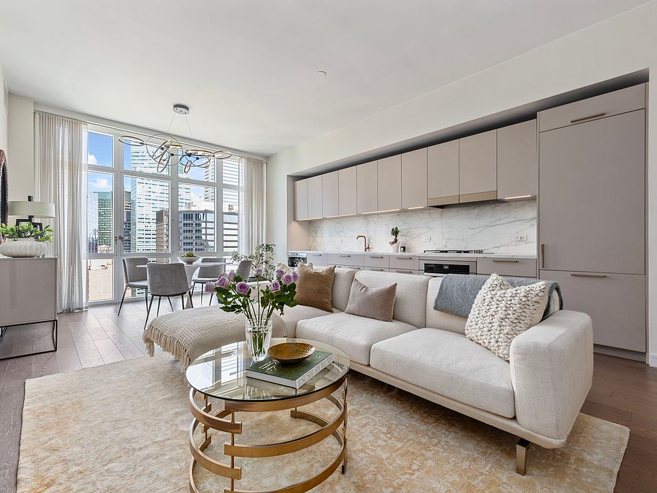 1st image of 305 E 51st St #28B
