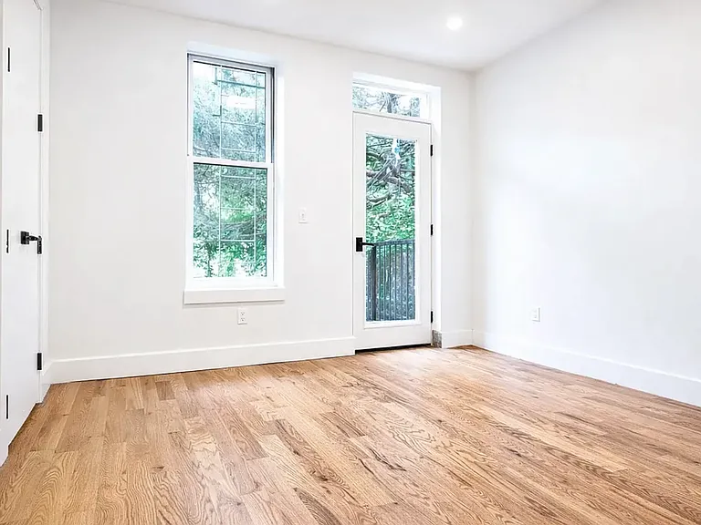 1710 Madison St #1G — Photo 6