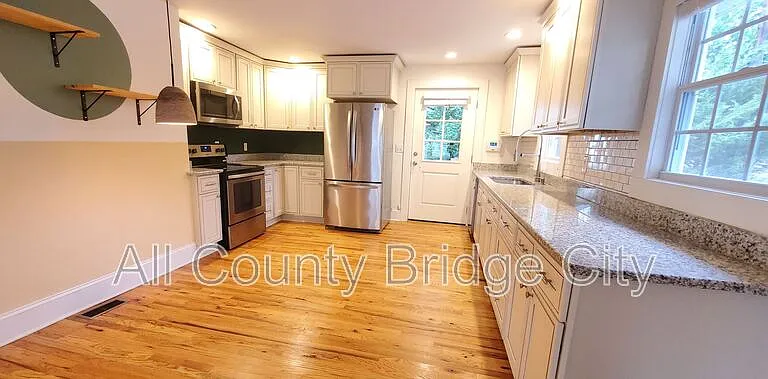 4 Hall Rd — Photo 4