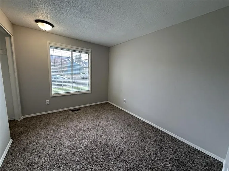 1333 SW 178th Ave — Photo 7