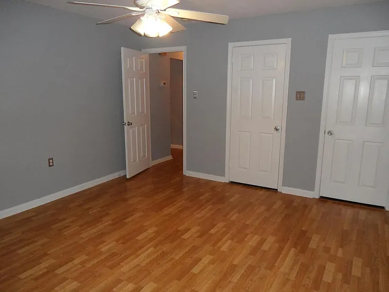 1814 Yardley Cmns #1814U — Photo 6