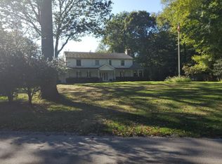 43 Blueberry Ln, Darien, CT