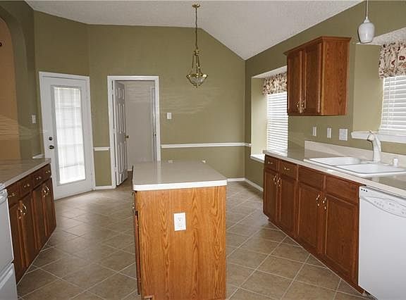 3rd image of 2709 Granite Ave