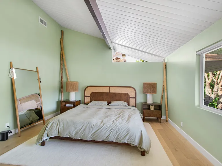1495 Regatta Rd — Photo 13