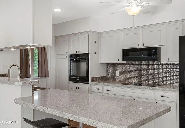 2137 E Apollo Ave — Photo 4
