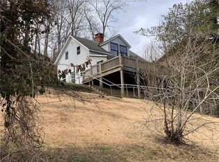 157 Lake Shore Dr, Charleston, WV 25313