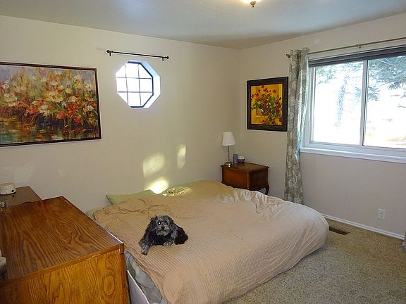 Master Bed (king mattress)