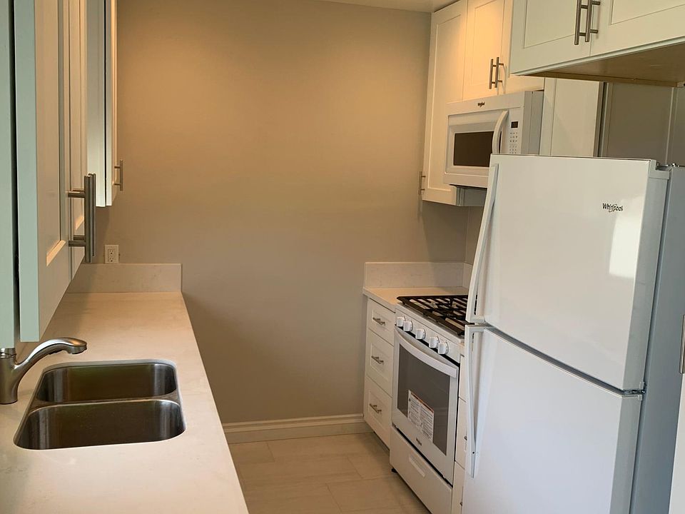 1st image of 4546 54th St #9