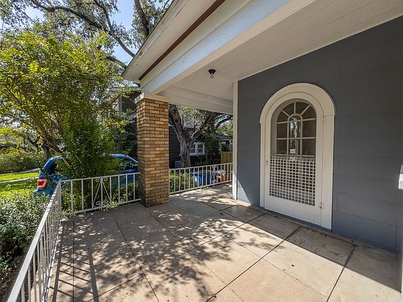 5th image of 2842 Shoal Crest Ave