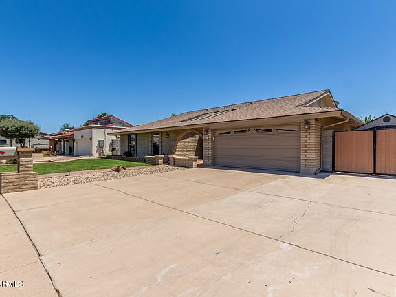 3rd image of 4011 W VOLTAIRE Avenue