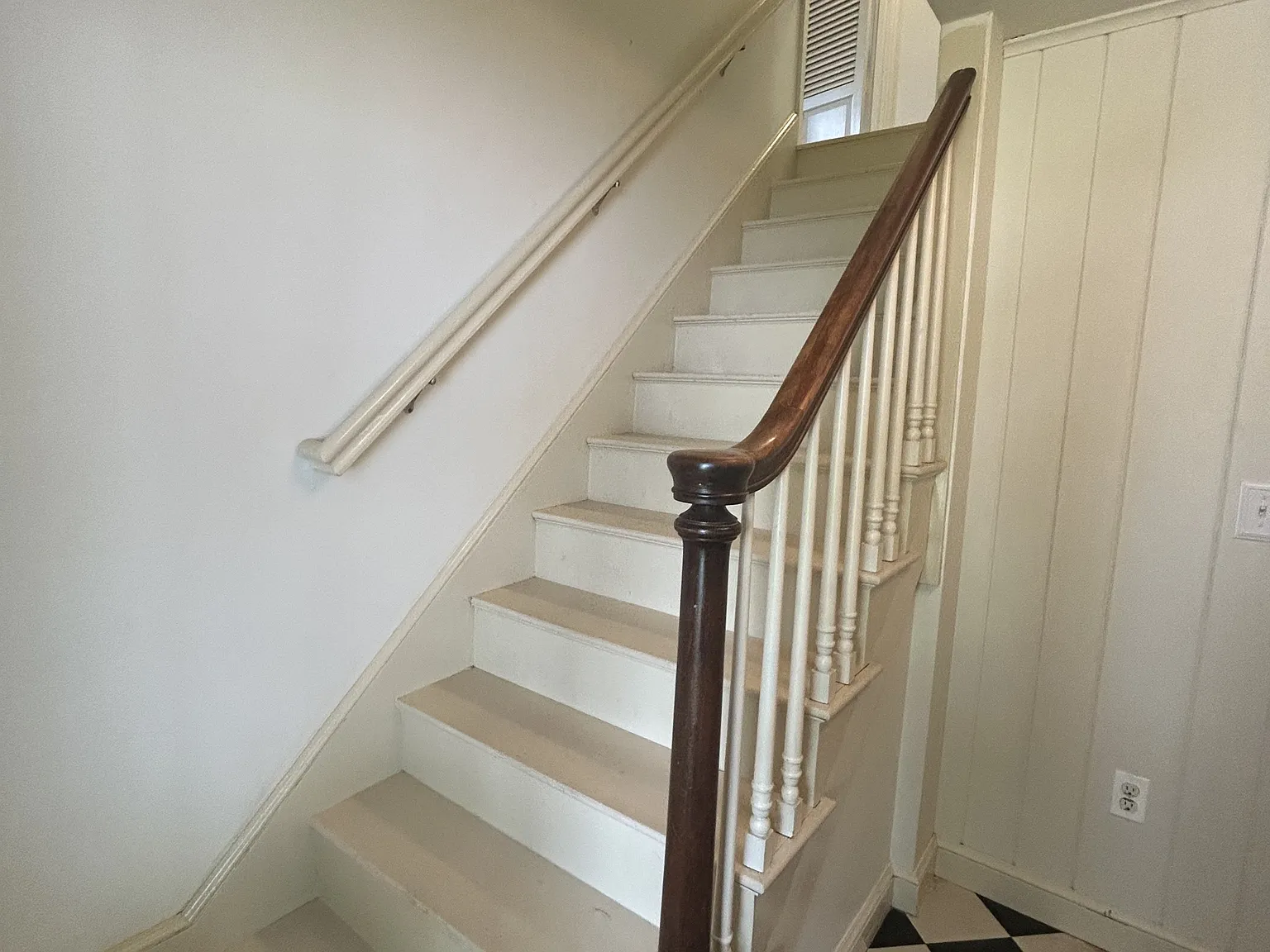 82 Hummel Avenue — Photo 4