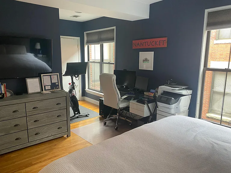 6 Clarendon St #302 — Photo 10