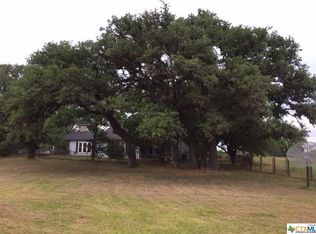 2451 Rappold Rd, Yoakum, TX 77995