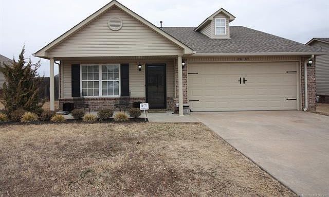 Great curb appeal! 