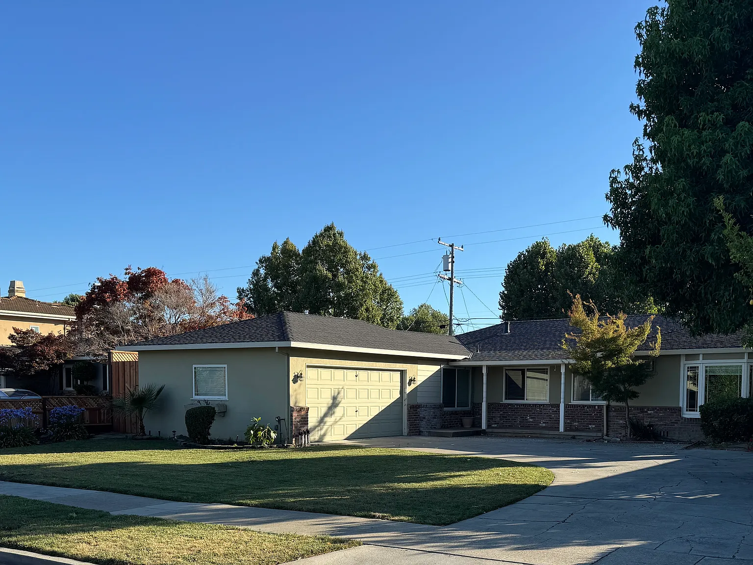 4 bed, 2.5 bath, 2114 sqft, $1,900 — Photo 4