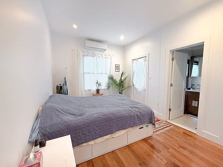 1306 Herkimer St #1 — Photo 6