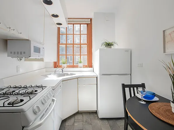 516 E 78th St APT 3A, New York, NY 10075